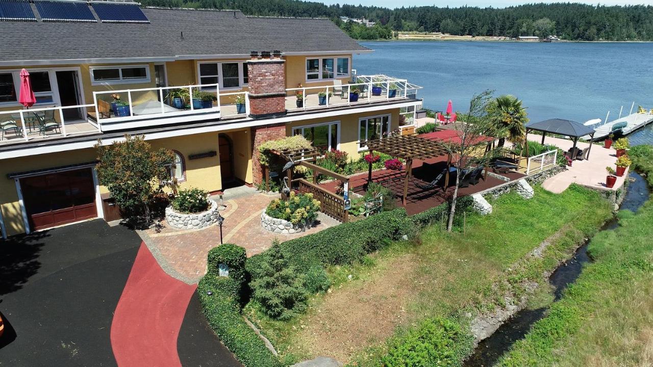 Birds Of A Feather Victoria Oceanfront Studio Suites Colwood Kültér fotó