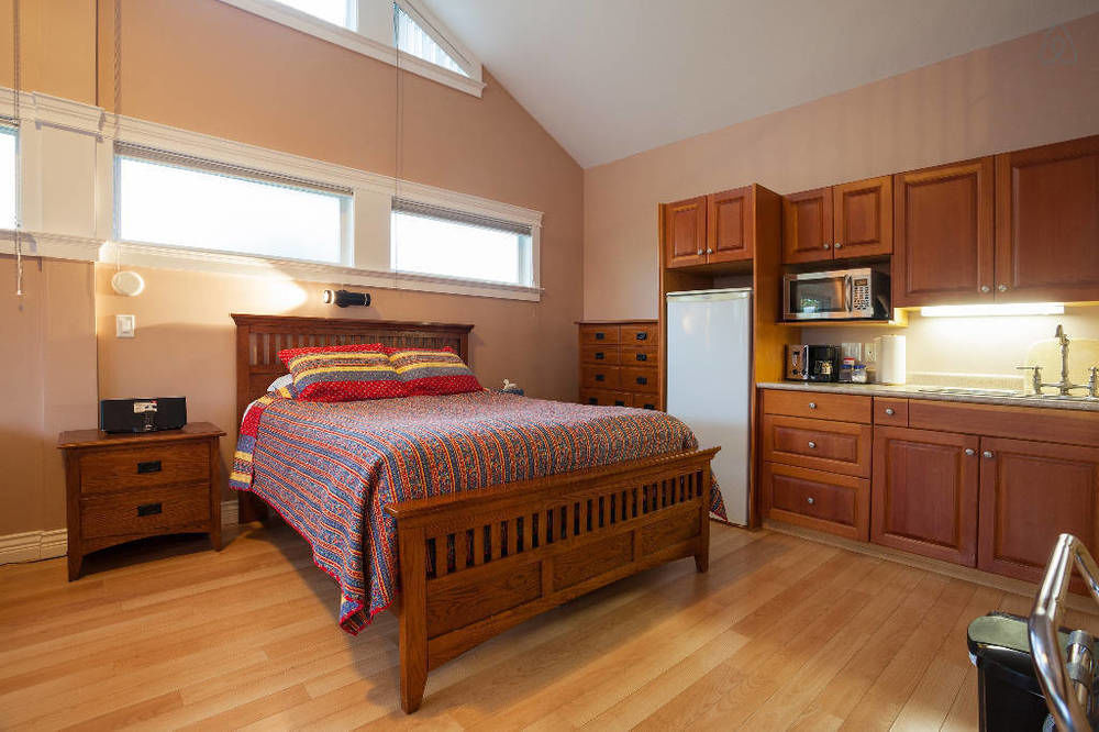 Birds Of A Feather Victoria Oceanfront Studio Suites Colwood Kültér fotó