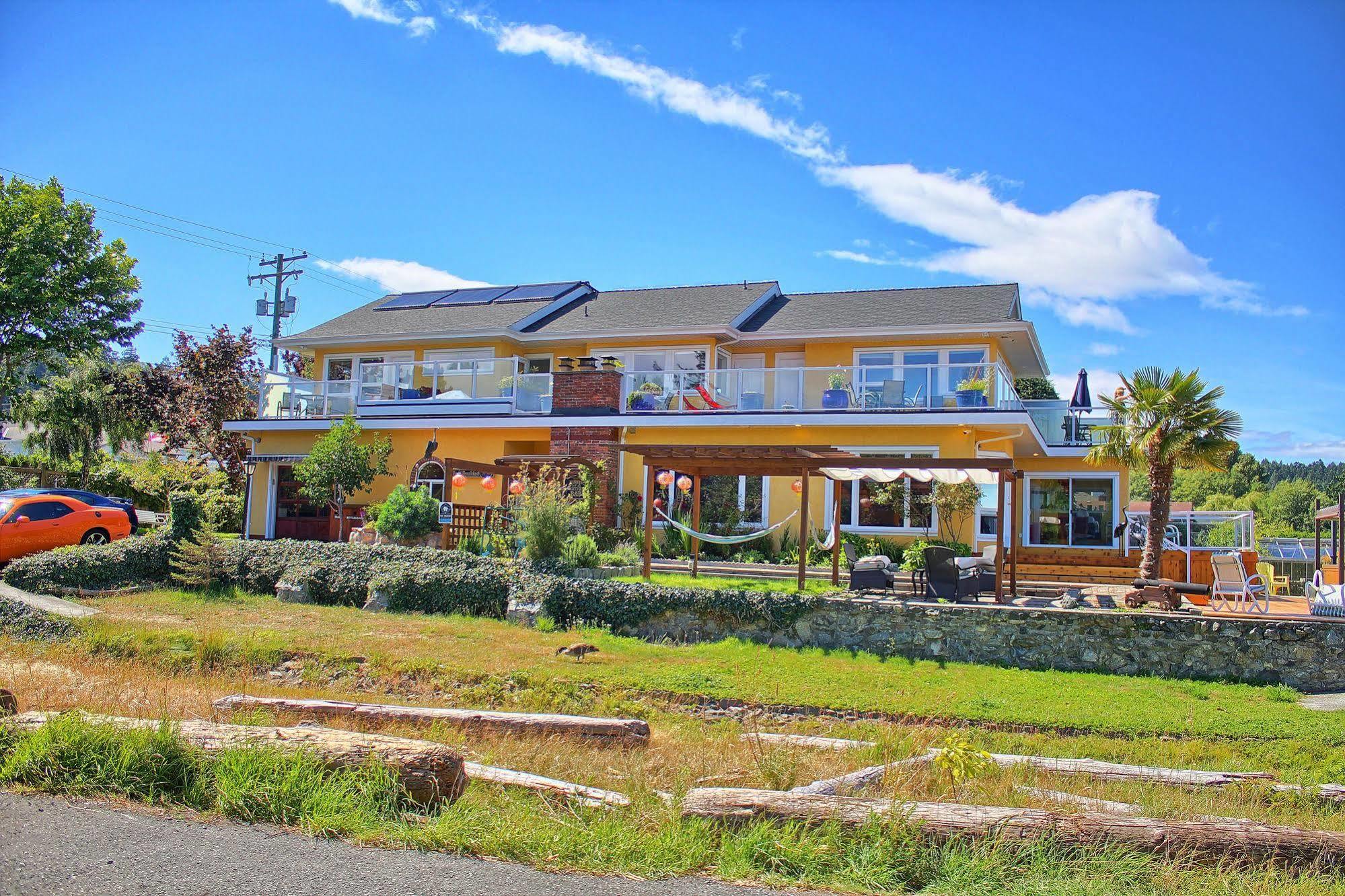 Birds Of A Feather Victoria Oceanfront Studio Suites Colwood Kültér fotó