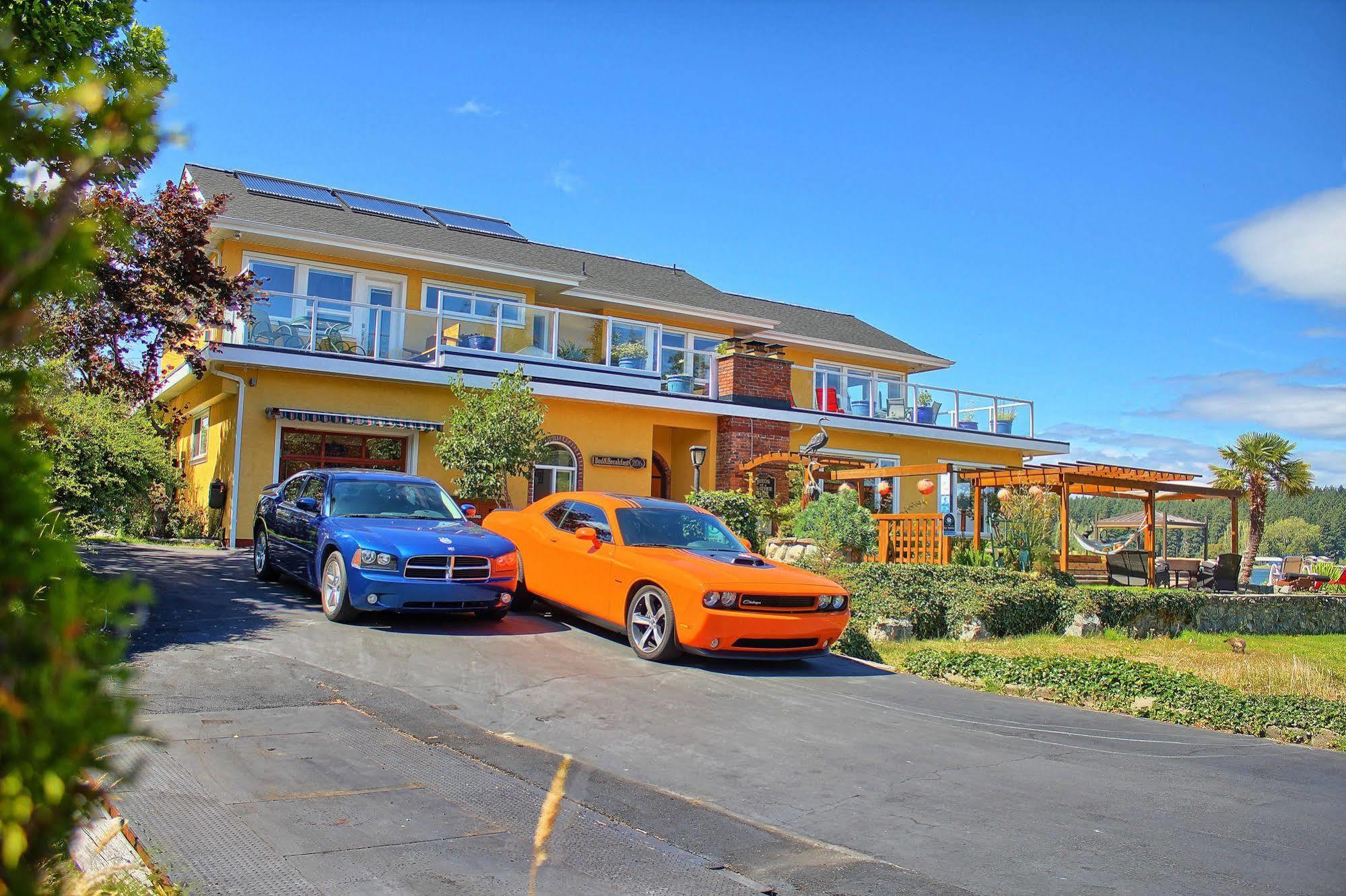 Birds Of A Feather Victoria Oceanfront Studio Suites Colwood Kültér fotó
