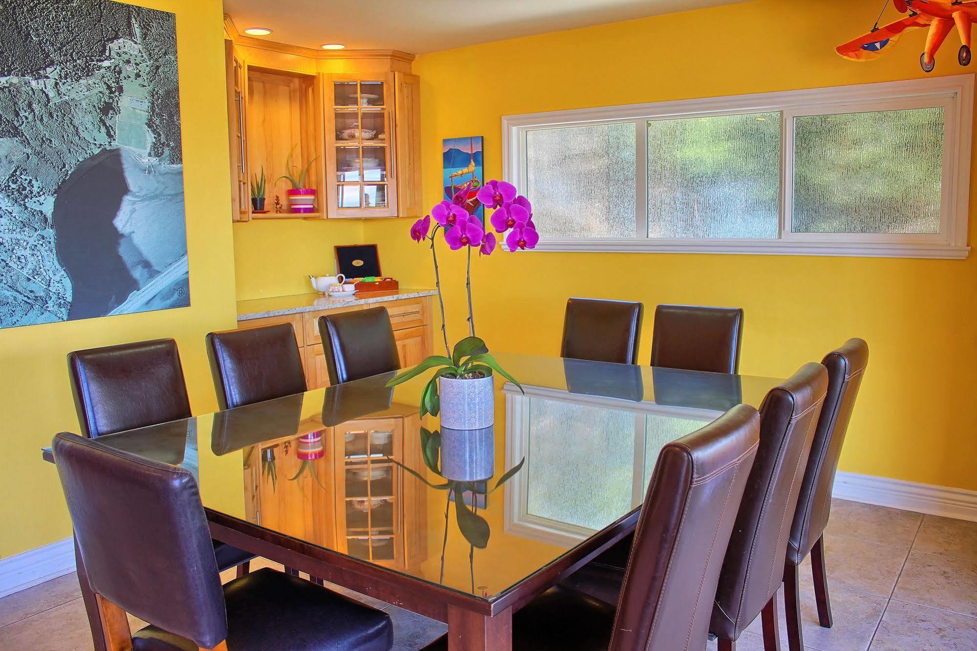 Birds Of A Feather Victoria Oceanfront Studio Suites Colwood Kültér fotó